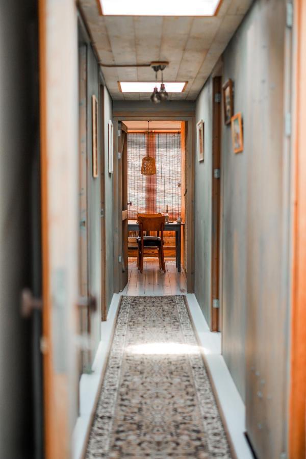 In De Aap - Appartementen & Guesthouse Bergen Ngoại thất bức ảnh